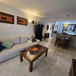 Sunny First Floor Recoleta Punta Prima טורבייחה