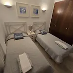 Sunny First Floor Recoleta Punta Prima * טורבייחה